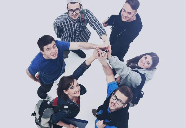 Vista superior de los jóvenes con las manos juntas en un círculo . — Foto de Stock