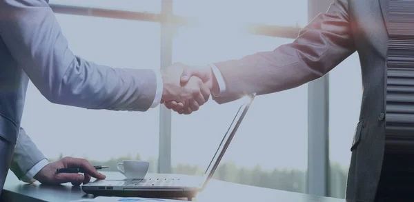 Business handshake. Morning at the office — Stock Photo, Image