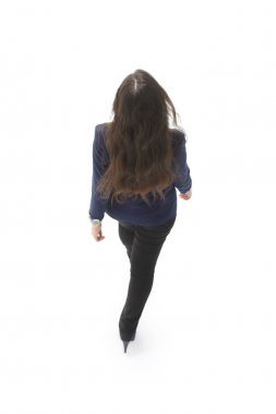 Bir iş kadın yürüyor. Yukarıdan görüntülemek.