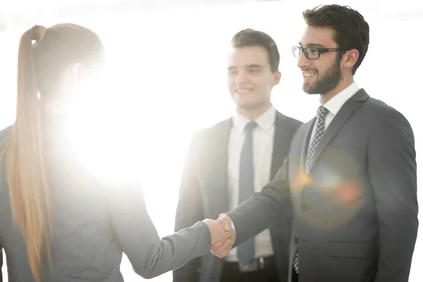 Iş kavramı .handshake Mali ortaklar. — Stok fotoğraf