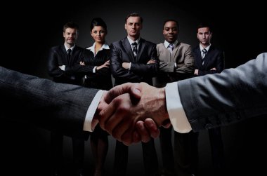 karşılıklı iş adamları arka plan grup üzerinde.