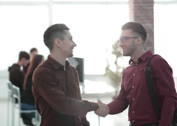 Handshake colleagues in the office. — Stock Photo, Image