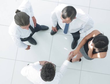 En baştan görüntüleyin. iş takım iş sorunları tartışıyor