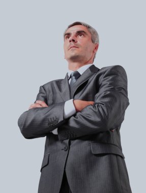 Gülümseyen yakışıklı iş adamı. Beyaz arkaplan üzerinde izole edilmiş