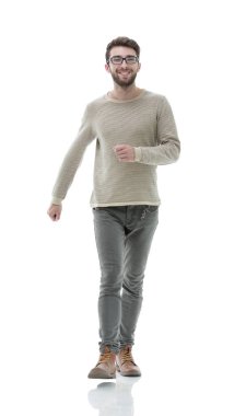 Kendine güvenen delikanlı ileriye