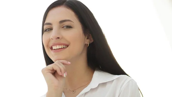 Close-up gezicht van de moderne succesvolle jonge vrouw — Stockfoto