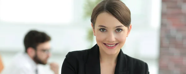 Closeup.face de uma mulher de negócios bem sucedida. — Fotografia de Stock