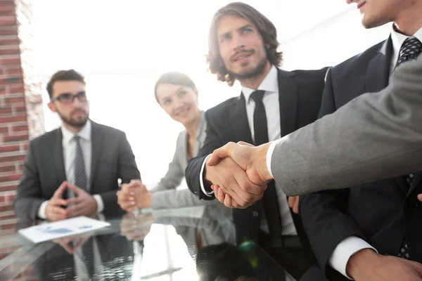 Hintergrundbild des Handschlags von Geschäftspartnern — Stockfoto