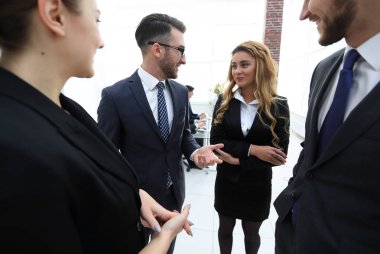 iş takım sorunları tartışıyor