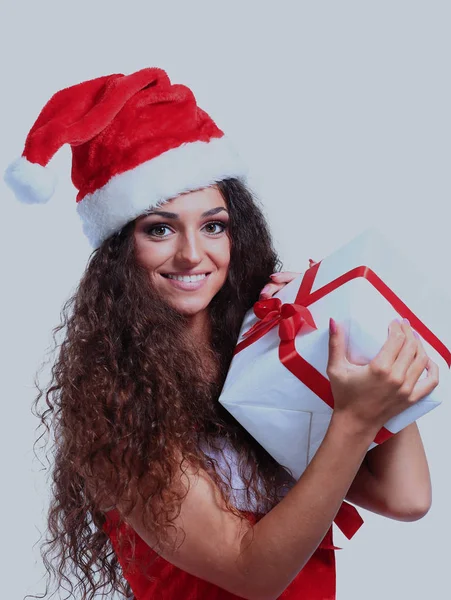 크리스마스 산타 고립 된 여자 초상화 개최 크리스마스 선물. — 스톡 사진