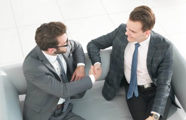 yakın çekim. el sıkışma Mali ortaklar