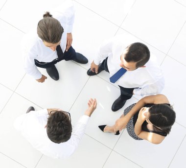 En baştan görüntüleyin. iş takım iş sorunları tartışıyor