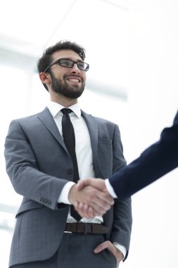 bussines el sallayarak başarılı işbirliği gösterecektir.