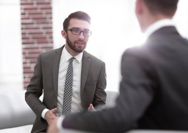 Yeni proje tartışmaya iki iş adamları portresi