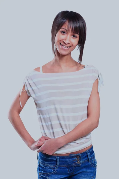 Retrato de uma bela jovem mulher. — Fotografia de Stock