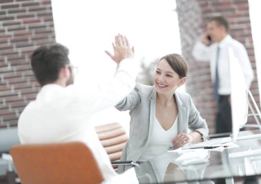 yeni bir proje başlangıç iş ortakları