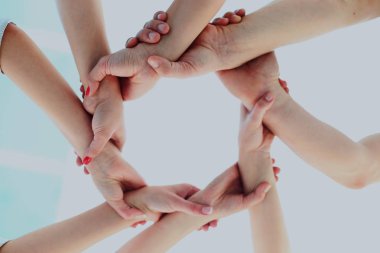 gösterilen ürün el çalışması halkası.