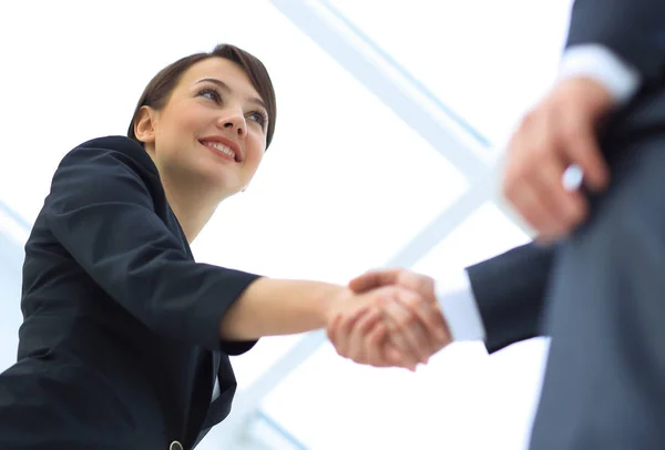Фон зображення бізнес-партнерів handshaking.close-up . — стокове фото