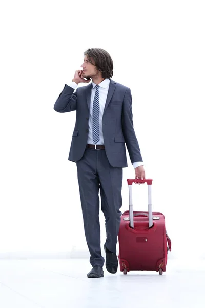 Empresário de sucesso com bagagem falando ao telefone . — Fotografia de Stock