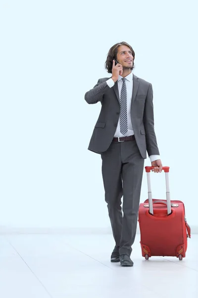 Uomo d'affari di successo con valigia da viaggio — Foto Stock