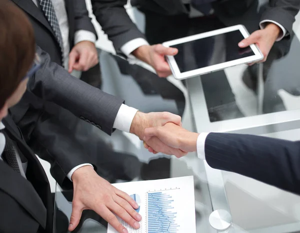 Handshake de negócios e conceito de pessoas de negócios . — Fotografia de Stock