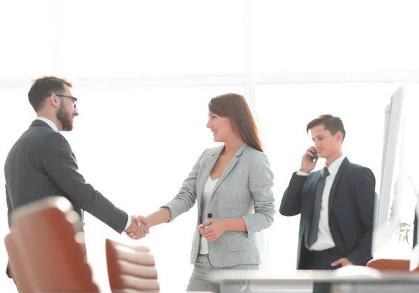 Bem-vindo handshake Manager eo cliente — Fotografia de Stock