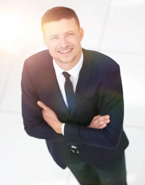 Retrato de perto de um empresário confiante . — Fotografia de Stock