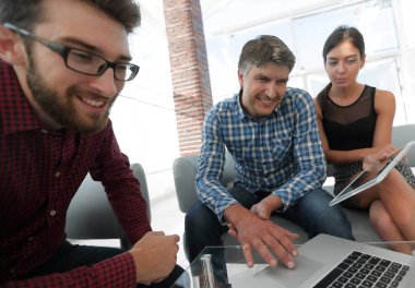 Yaratıcı alt beyin fırtınası birlikte Office grubu