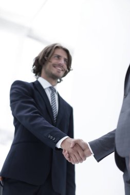 Bir iş tokalaşmasının kapanışı