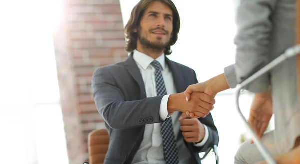 Successful job interview with boss and employee handshaking — Stock Photo, Image