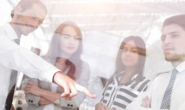 glass.successful iş takım arkasından