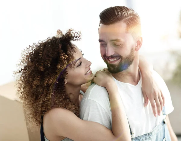 Retrato de cerca de una pareja recién casada — Foto de Stock