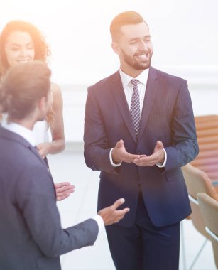 söz, ofiste ayakta iş takım