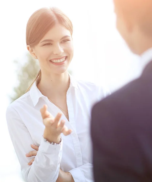 Business woman talking with a colleague.. — Stock Photo, Image