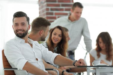 iş adamı ve onun yaratıcı ekip çalışması