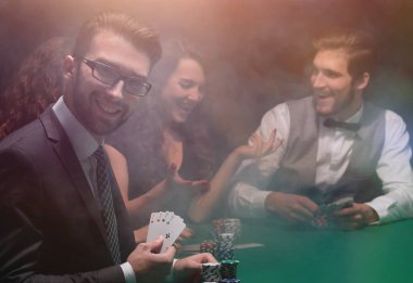 bir poker oyuncusu portresi,