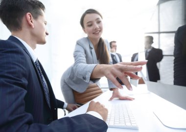 işyerinde iş kadınları stilize görüntü