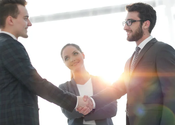 Spolehlivé handshake podnikatelů — Stock fotografie