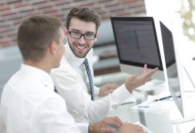 çalışma belgesi görüşmek üzere deneyimli çalışanlar