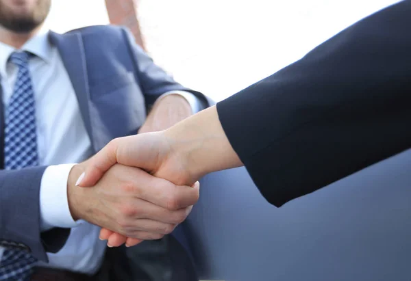 Business handslag, Grattis eller partnerskap koncept. — Stockfoto