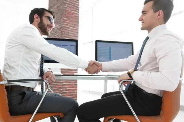 yakın çekim. karşılıklı iş ortakları