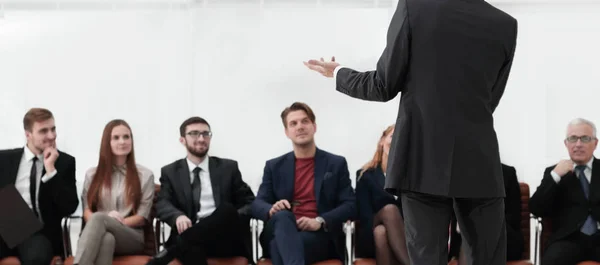 Treinador de classes de negócios com equipe de negócios . — Fotografia de Stock