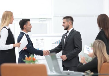 bir iş sunumu önce karşılıklı iş ortaklarının.