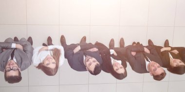 ararken top.business ekibinden görüntülemek