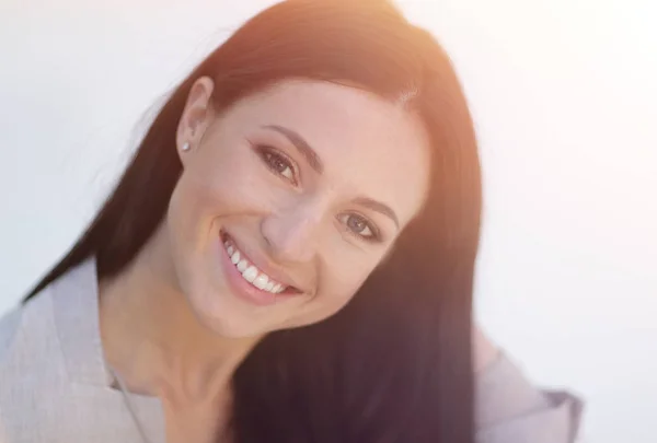 Close-up gezicht van een succesvolle jonge vrouw. — Stockfoto