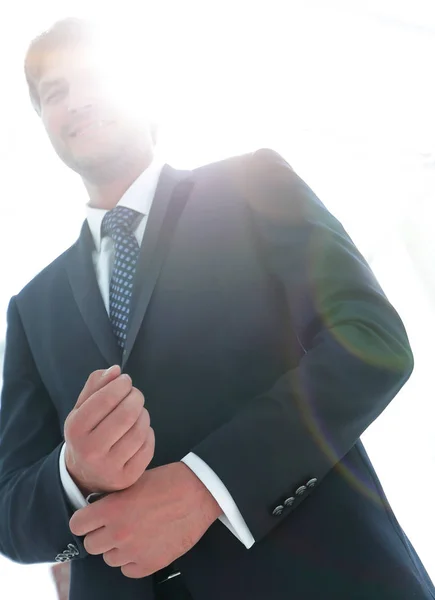 Primer plano. Amistoso hombre de negocios exitoso — Foto de Stock