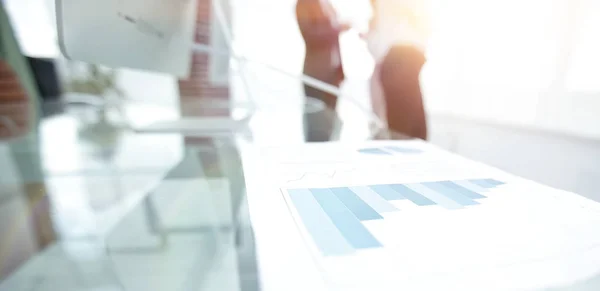 Imagen borrosa del escritorio en la oficina. fondo de negocio . — Foto de Stock