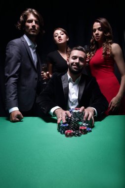 Masada duran, seyir, bir kişi bahis iken insanlar