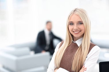 genç iş kadını arka plan bulanık Office