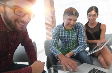 Yaratıcı alt beyin fırtınası birlikte Office grubu